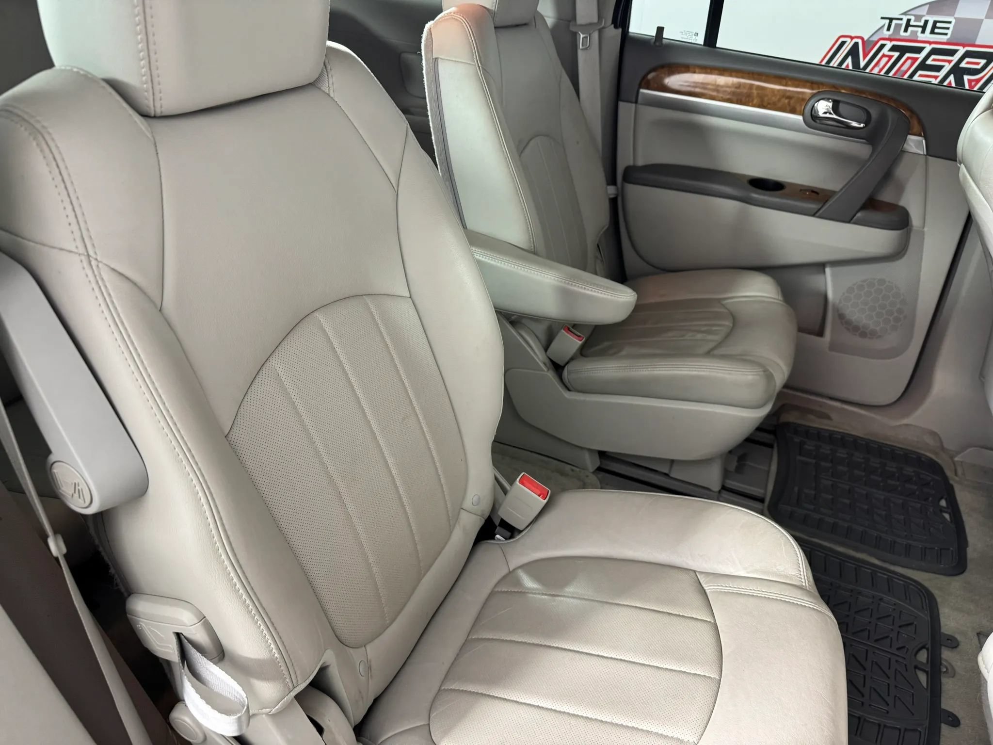 Used 2011 Buick Enclave CXL w/ Trailering Provision Package AWD/4WD image 32