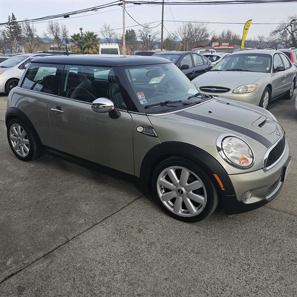 Used 2008 MINI Cooper S FWD image 2