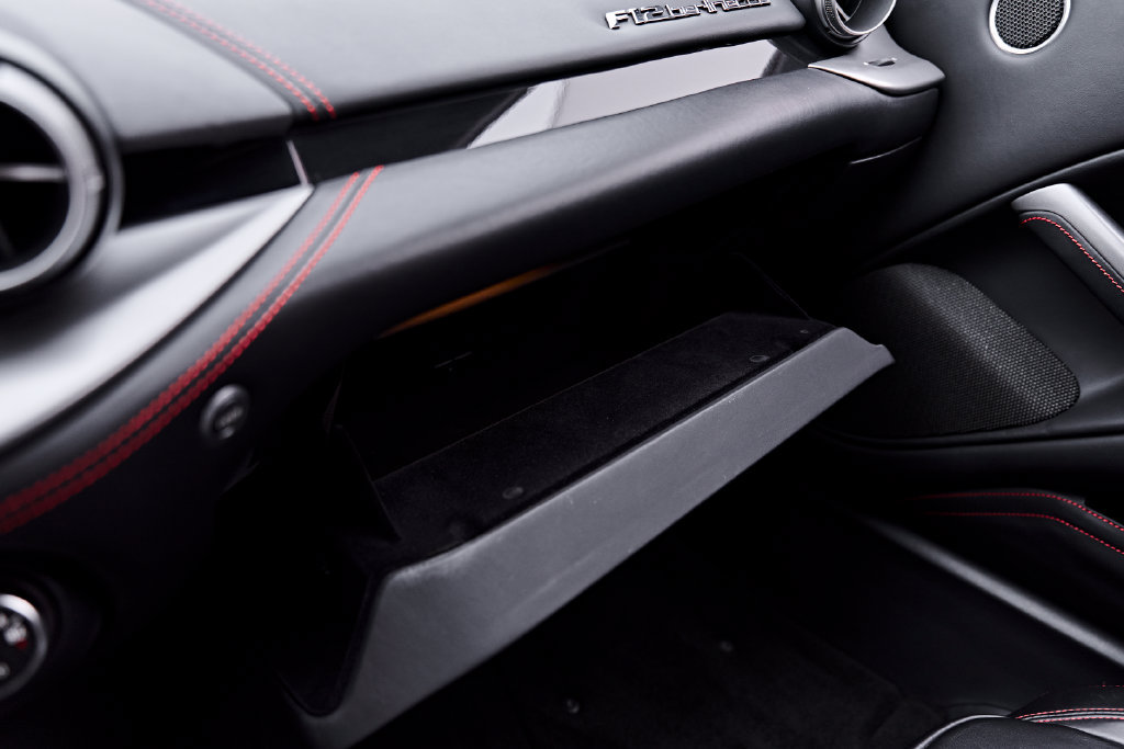 Used 2016 Ferrari F12 Berlinetta RWD image 87