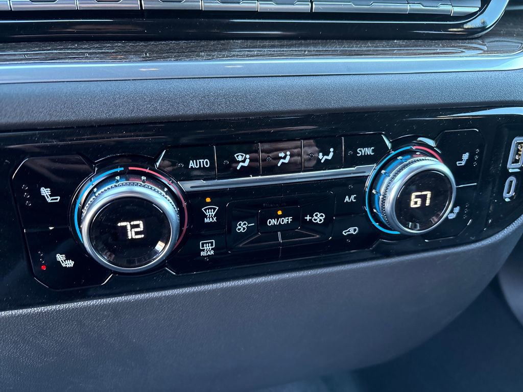 New 2026 GMC Sierra 1500 Elevation image 23