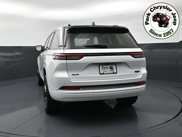 New 2026 Jeep Grand Cherokee Summit w/ Obsidian Package AWD/4WD image 5