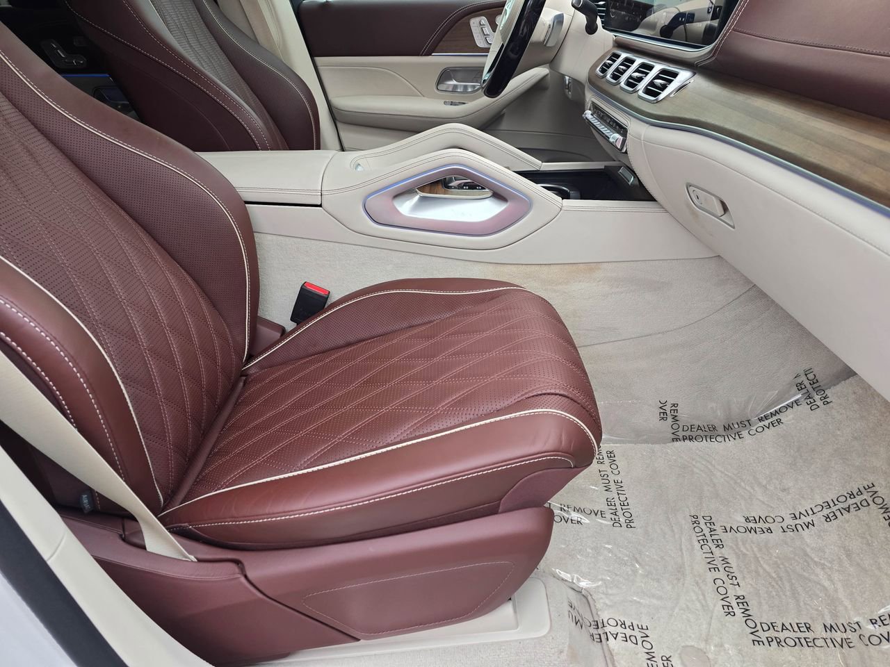 Used 2025 Mercedes-Benz Maybach GLS 600 4MATIC image 45