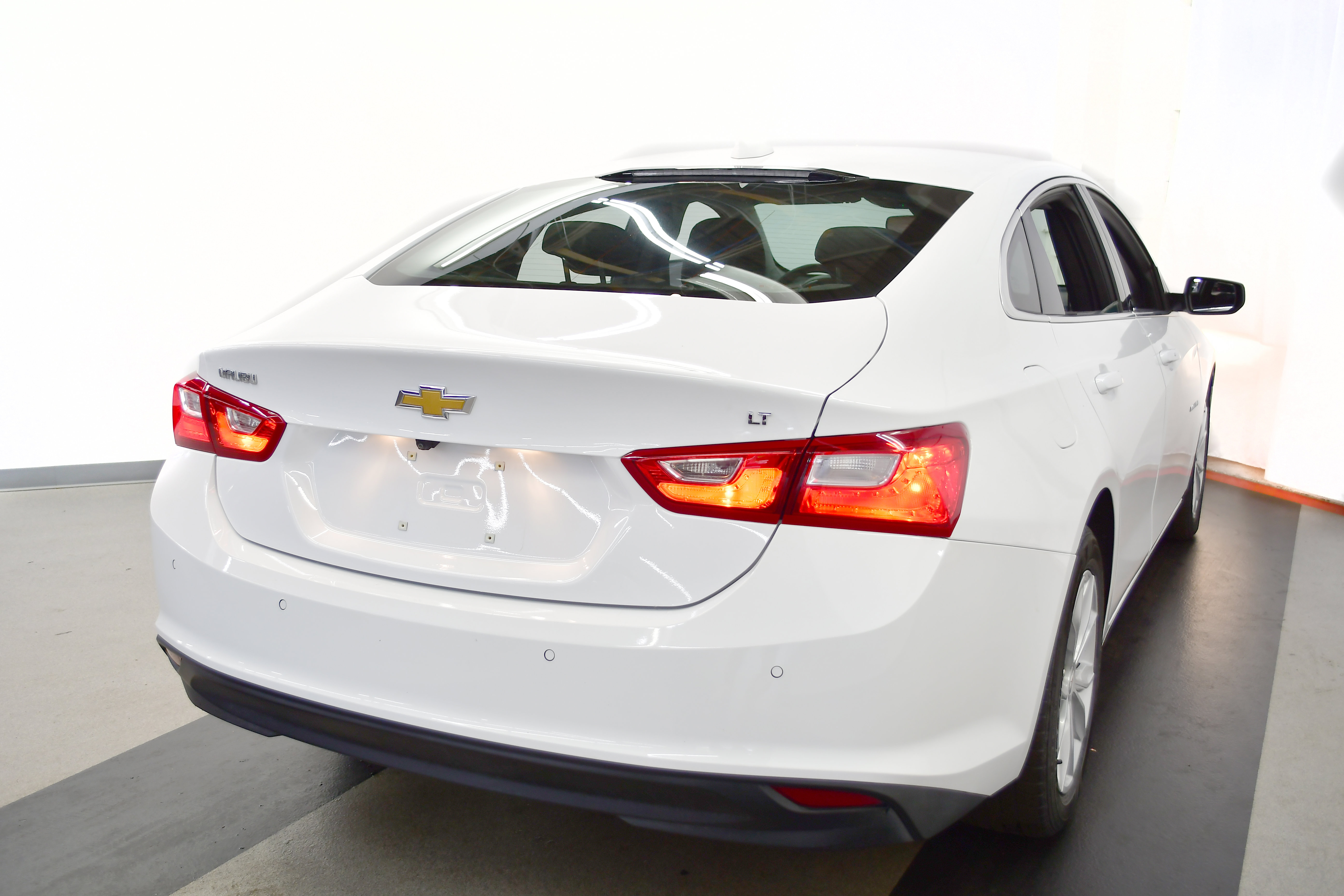Used 2024 Chevrolet Malibu LT image 14