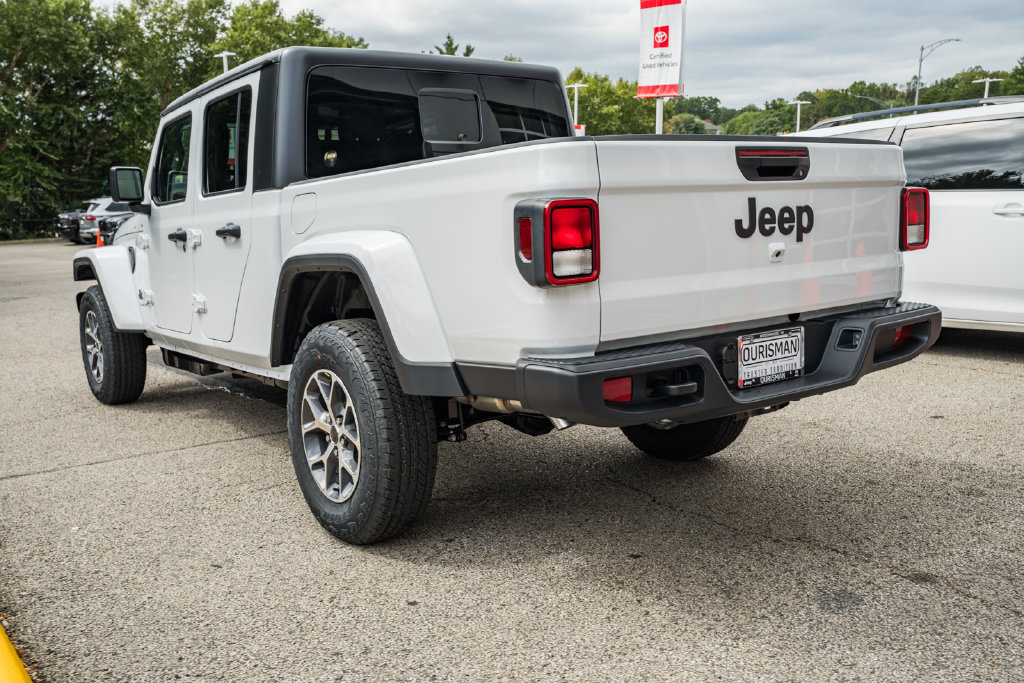 New 2027 Jeep Gladiator Sport AWD/4WD image 5