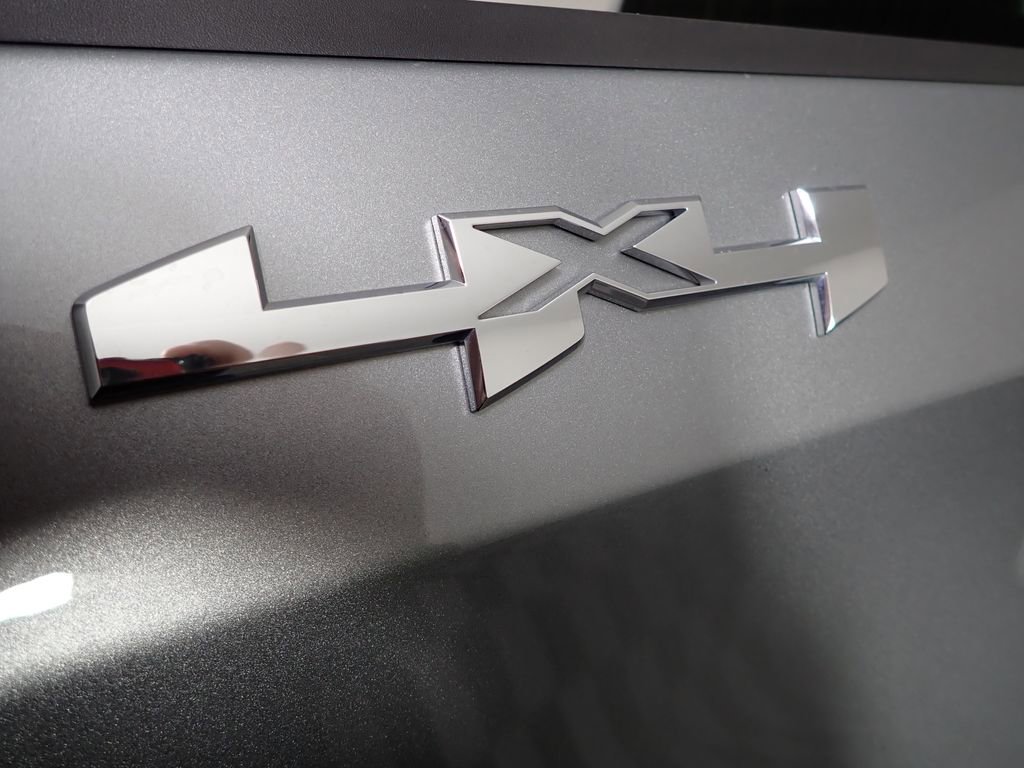 Used 2024 GMC Sierra 1500 Pro w/ Graphite Edition image 16