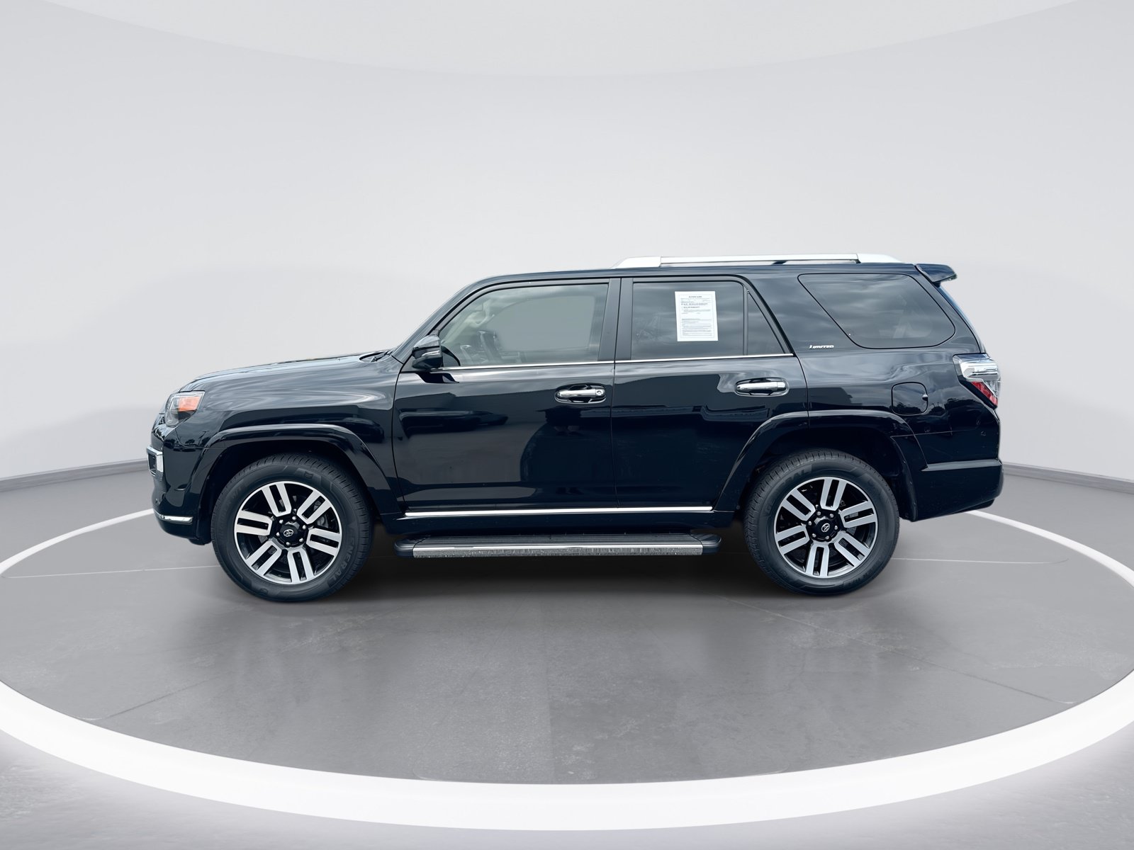 Used 2024 Toyota 4Runner Limited AWD/4WD image 6