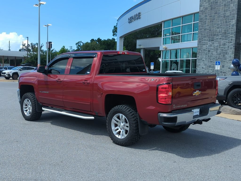 Used 2018 Chevrolet Silverado 1500 LT w/ All Star Edition AWD/4WD image 4