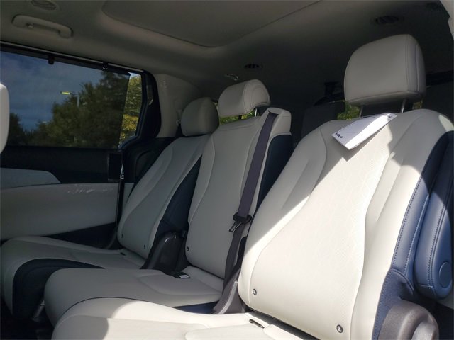 New 2026 Kia Carnival SX image 35