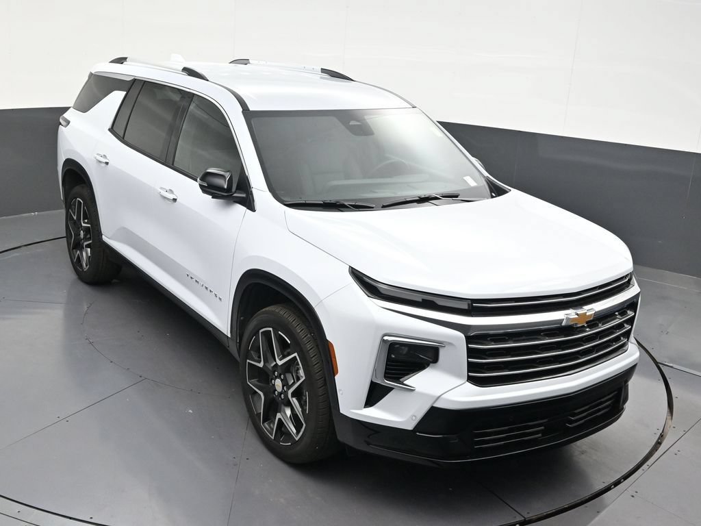 Used 2026 Chevrolet Traverse High Country FWD image 24