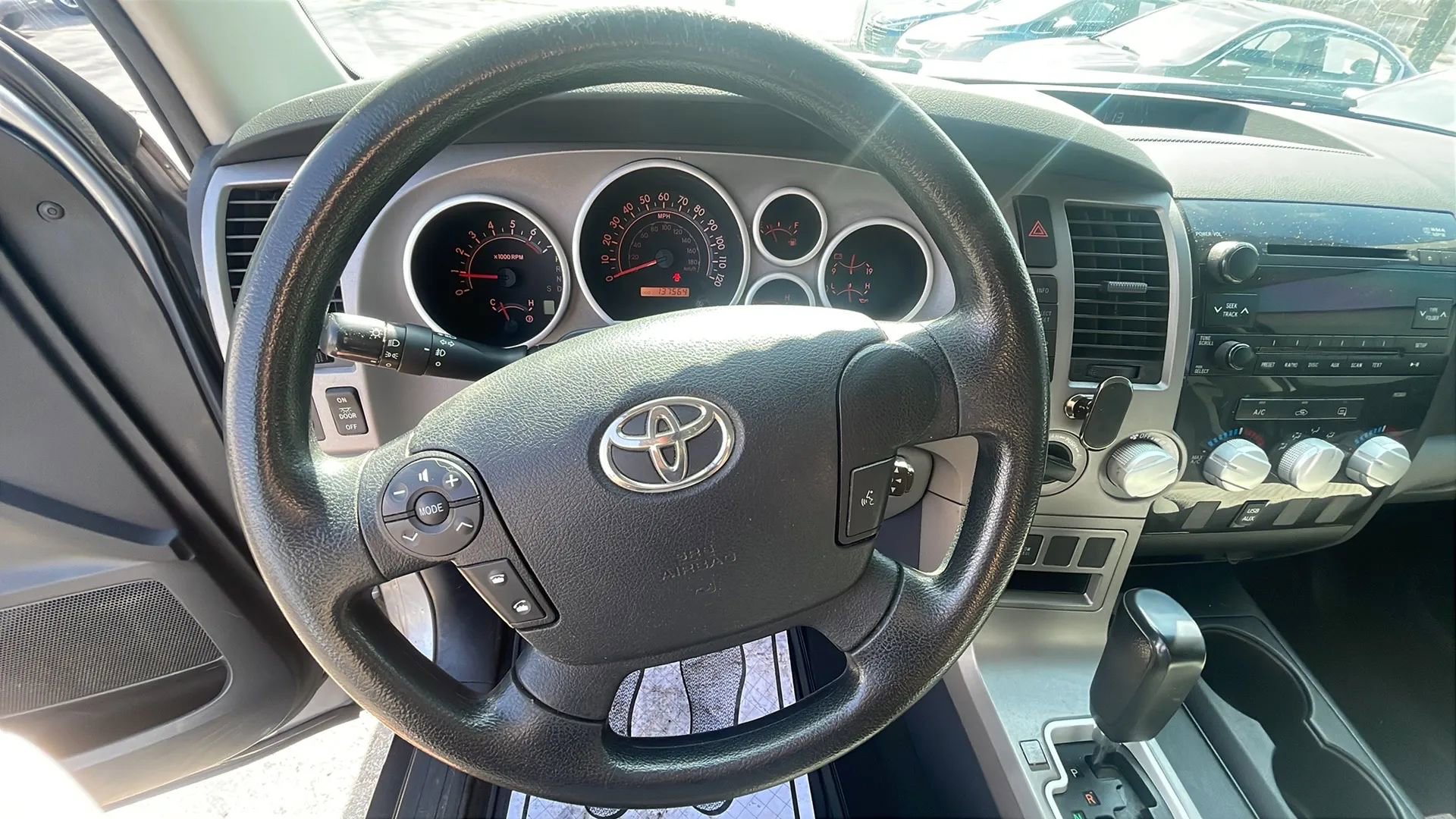 Used 2012 Toyota Tundra 4x4 Double Cab w/ TRD Off-Road Pkg image 11