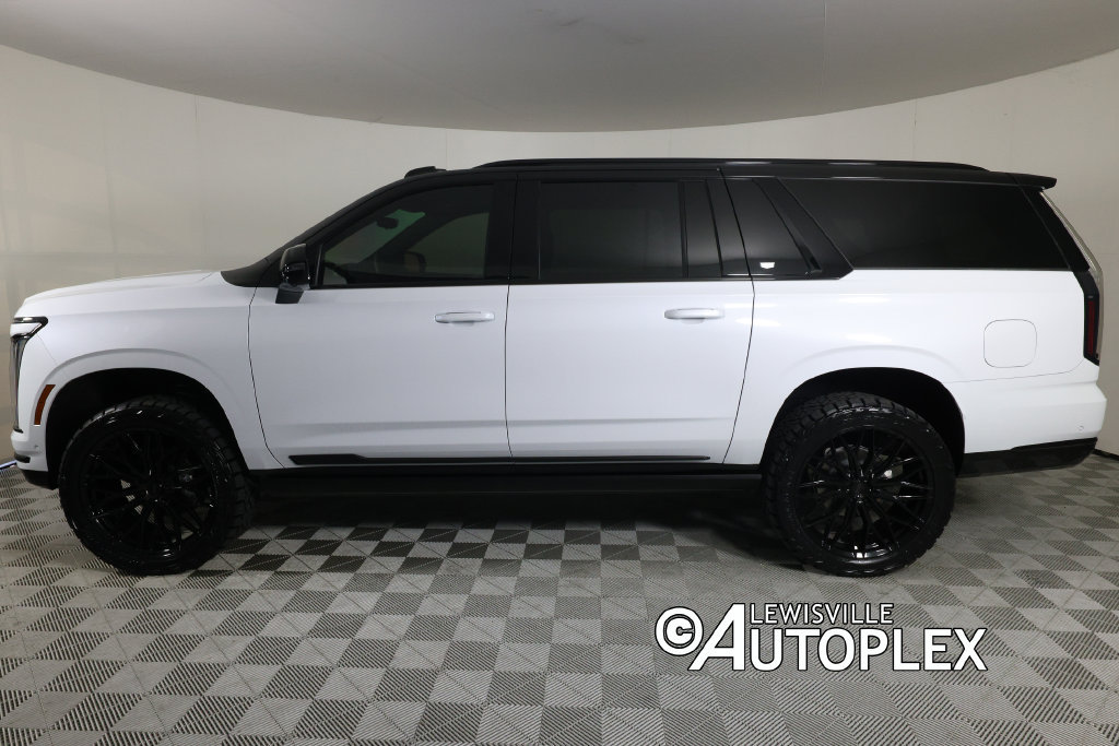 Used 2026 Cadillac Escalade ESV Sport w/ Touring Package AWD/4WD image 8