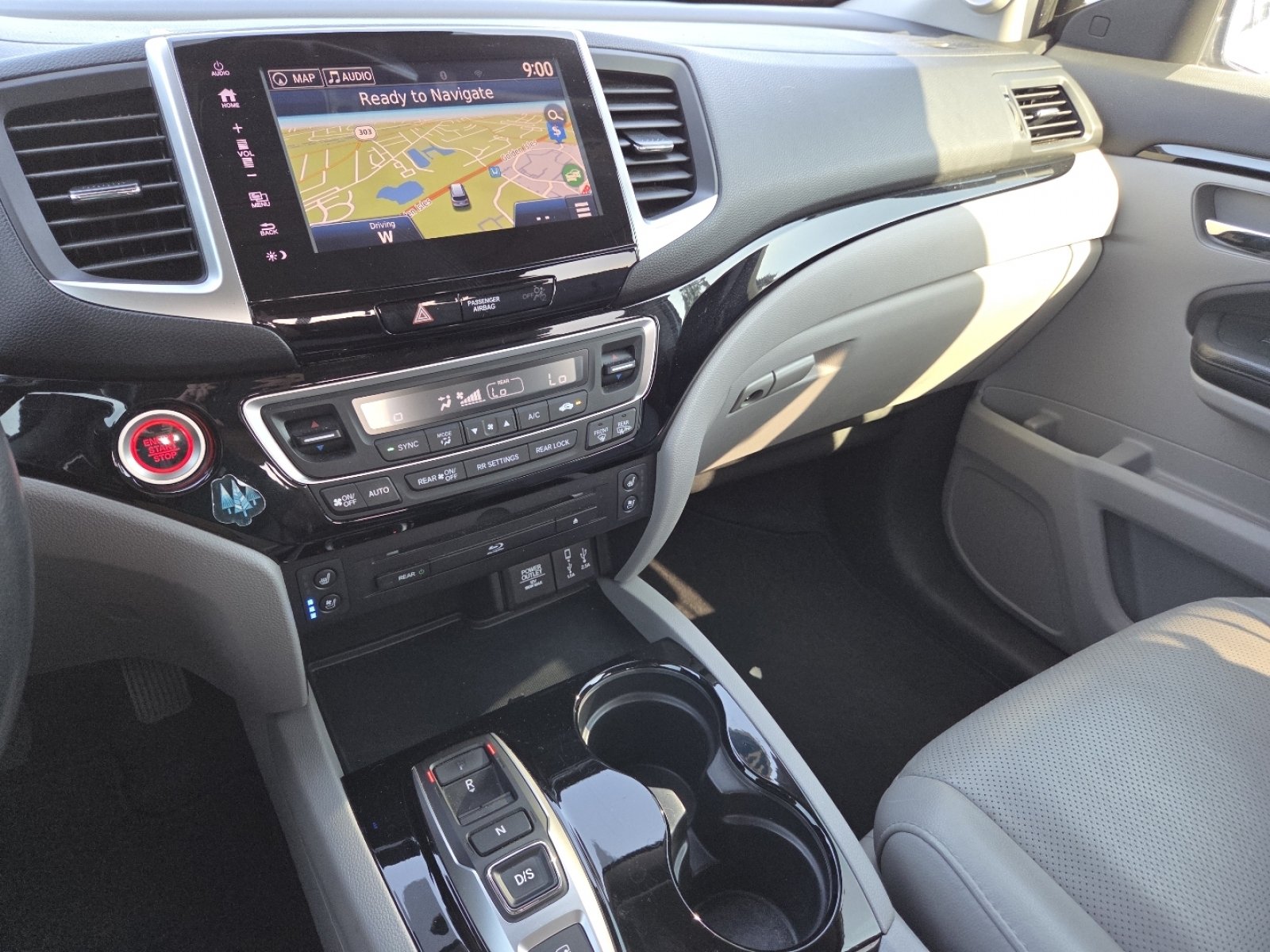 Used 2018 Honda Pilot Elite image 31