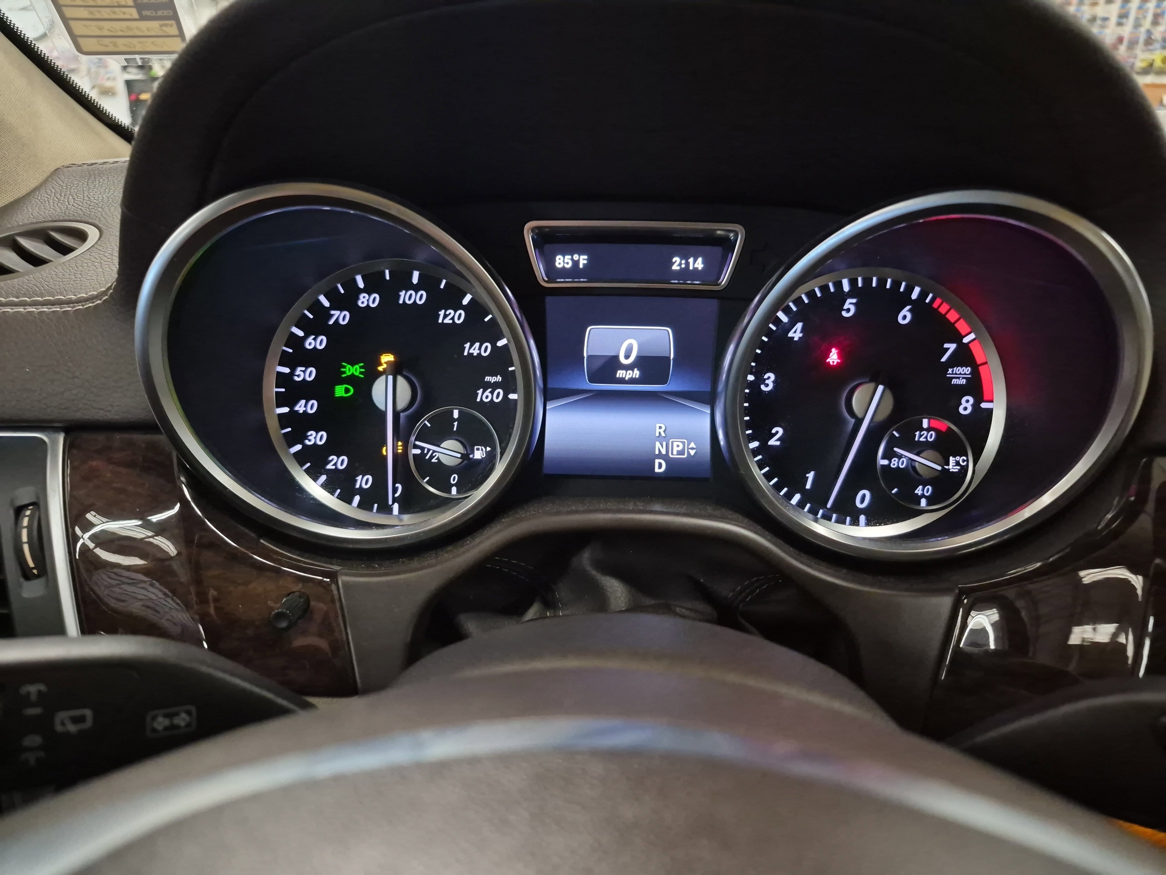 Used 2014 Mercedes-Benz GL 450 4MATIC image 26