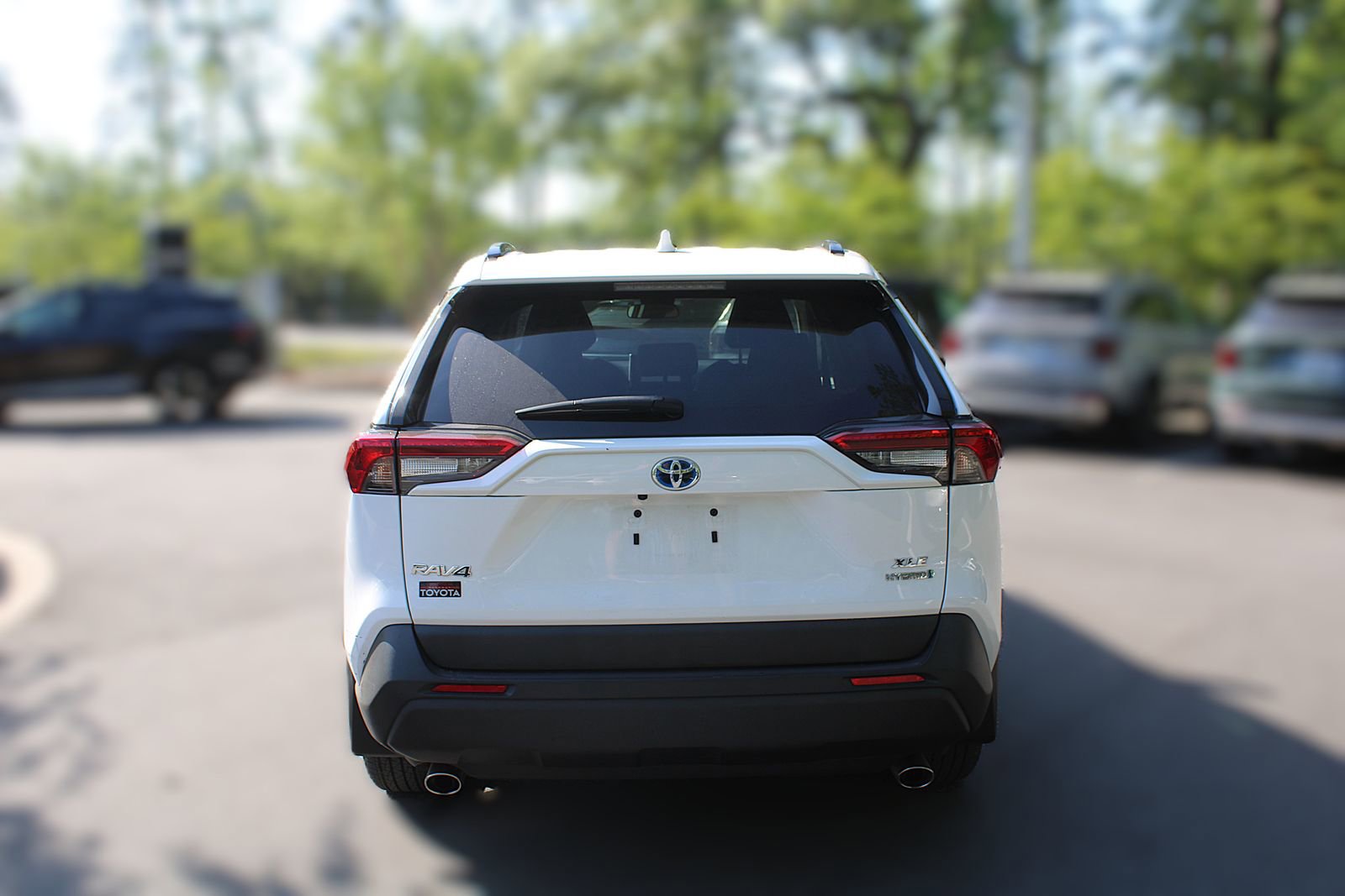 Used 2024 Toyota RAV4 XLE AWD/4WD image 8