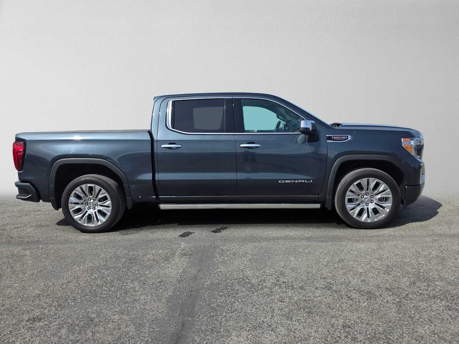 Used 2020 GMC Sierra 1500 Denali w/ Denali Ultimate Package AWD/4WD image 2
