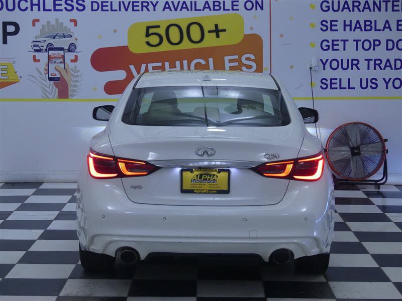Used 2018 INFINITI Q50 Luxe w/ Essential Package (3.0T Luxe) AWD/4WD image 5