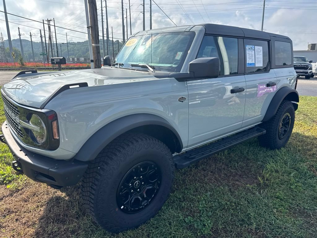 Used 2024 Ford Bronco Wildtrak AWD/4WD image 3