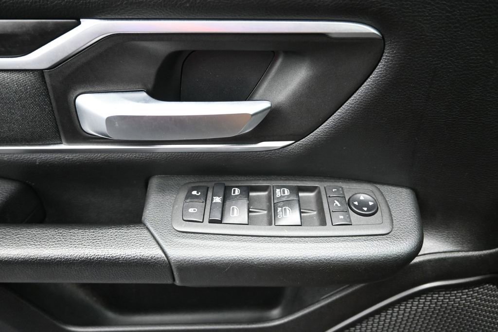 Used 2021 RAM 1500 Big Horn AWD/4WD image 16