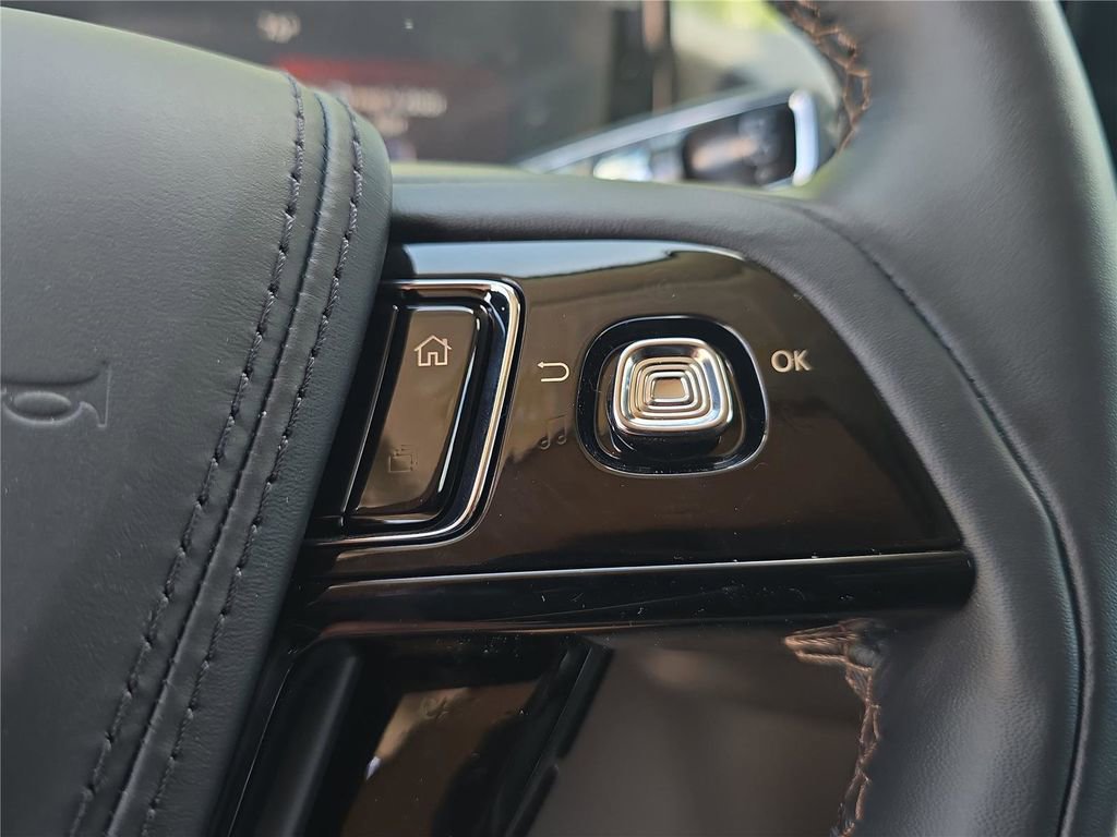 New 2026 Lincoln Aviator AWD image 21