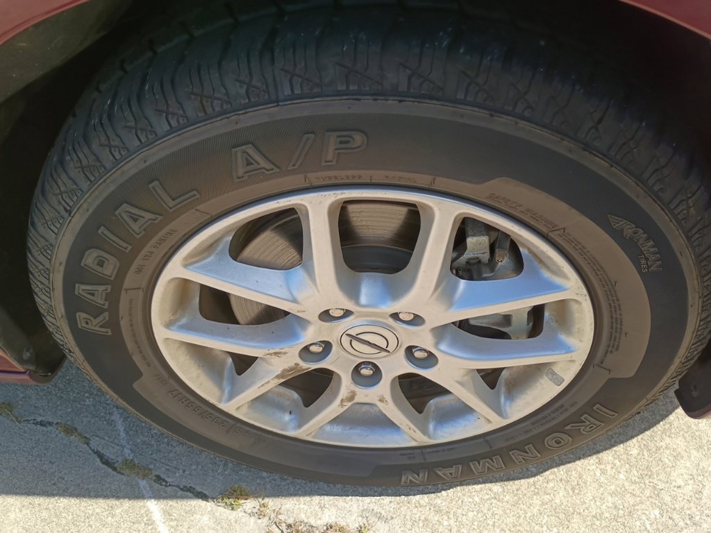 Certified 2023 Chrysler Voyager LX FWD image 11