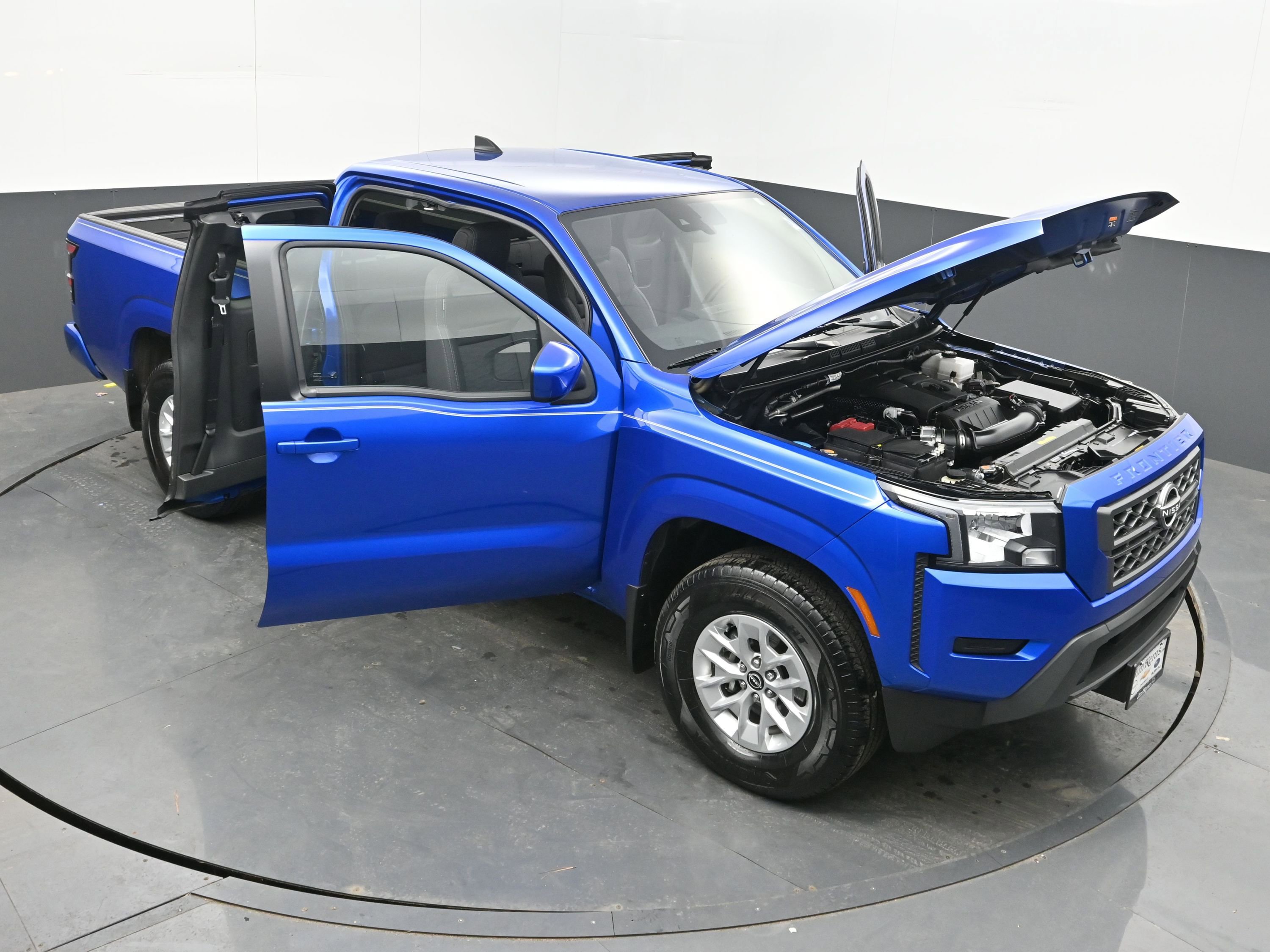 Certified 2024 Nissan Frontier SV image 39