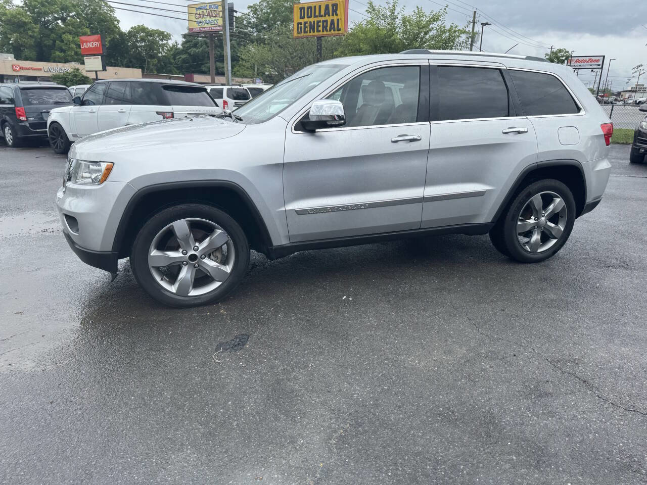 Used 2012 Jeep Grand Cherokee Overland image 25