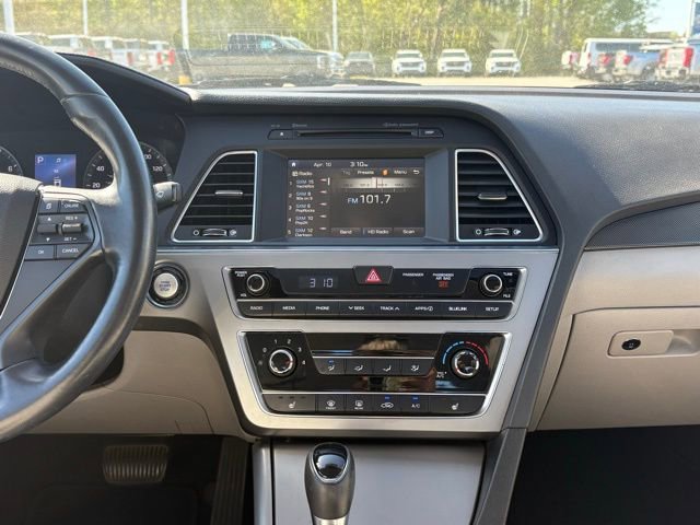 Used 2017 Hyundai Sonata Sport w/ Value Edition Package 02 FWD image 17