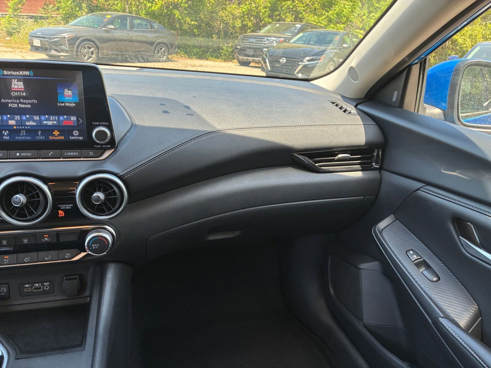 Used 2025 Nissan Sentra SV FWD image 32