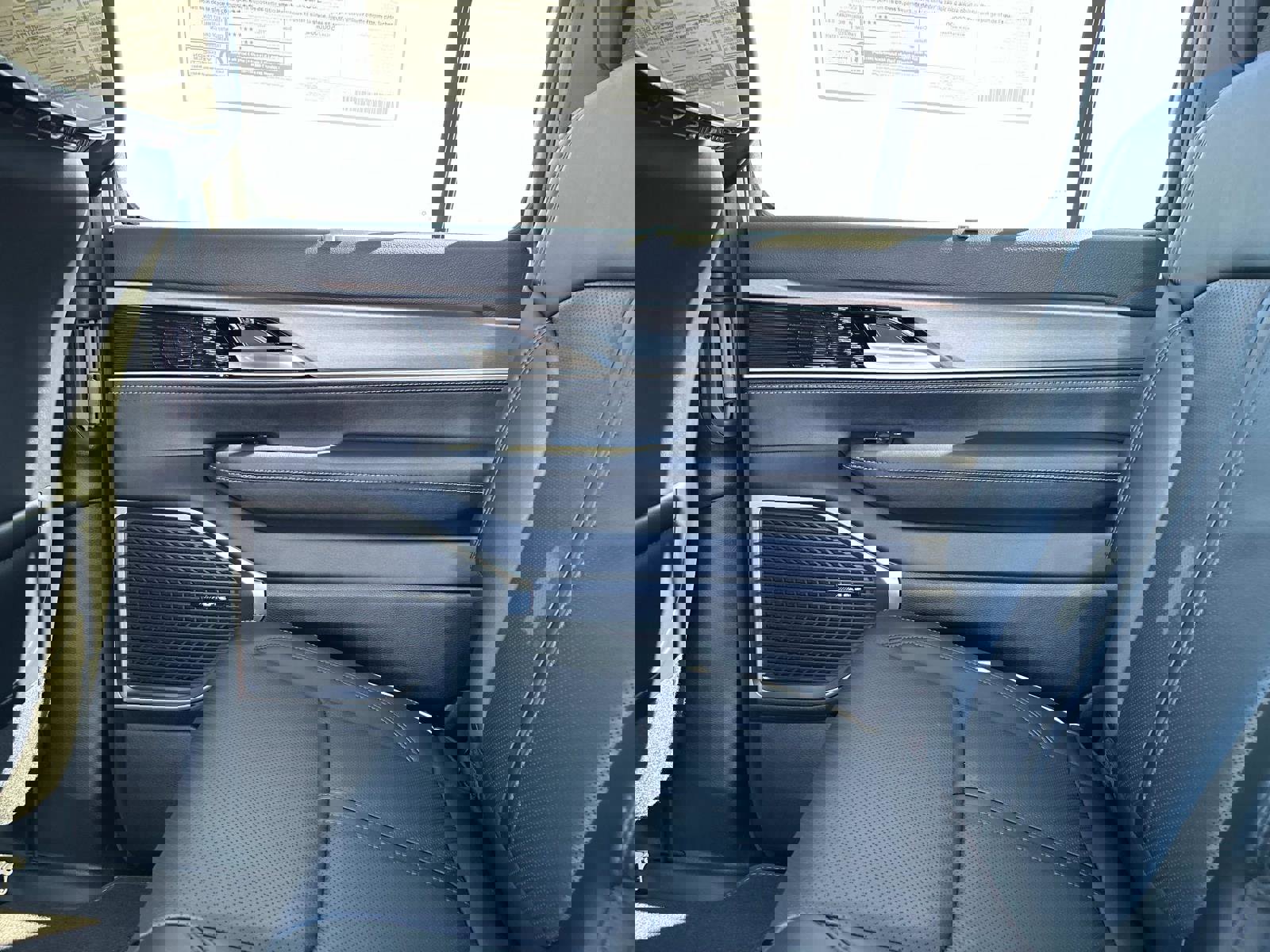 New 2025 Jeep Wagoneer Series II w/ Convenience Group I image 18