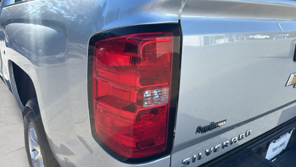 Used 2018 Chevrolet Silverado 1500 LT w/ All Star Edition RWD image 28