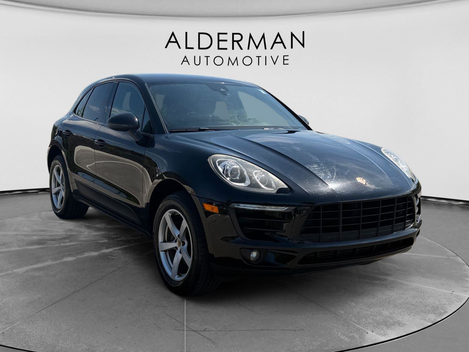 Used 2017 Porsche Macan AWD/4WD image 7