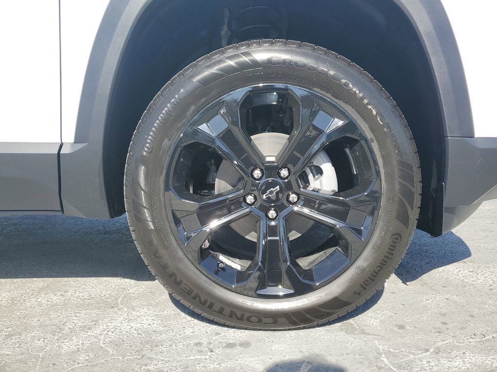 New 2026 Chevrolet Equinox LT w/ Midnight Edition image 6