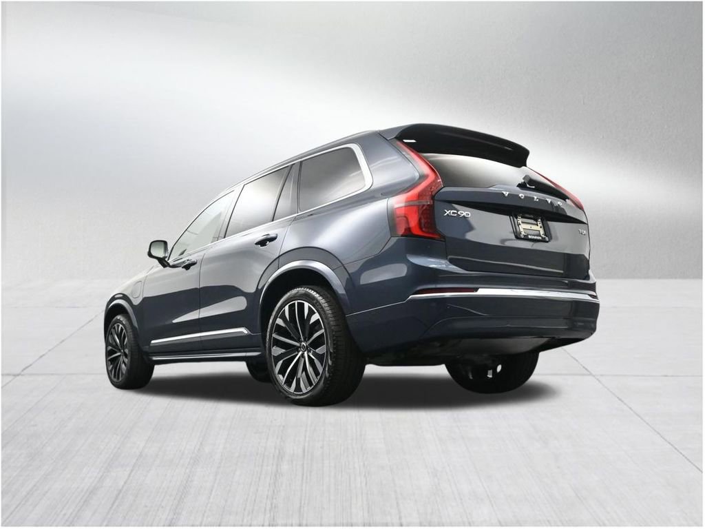 New 2026 Volvo XC90 T8 Core AWD/4WD image 23