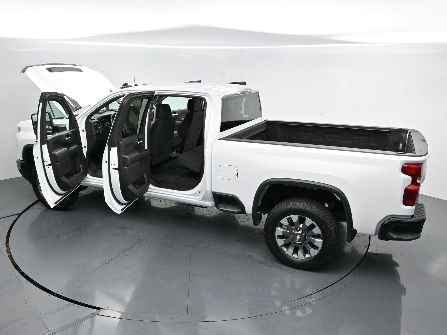 Used 2024 Chevrolet Silverado 2500 Custom w/ Custom Value Package image 38