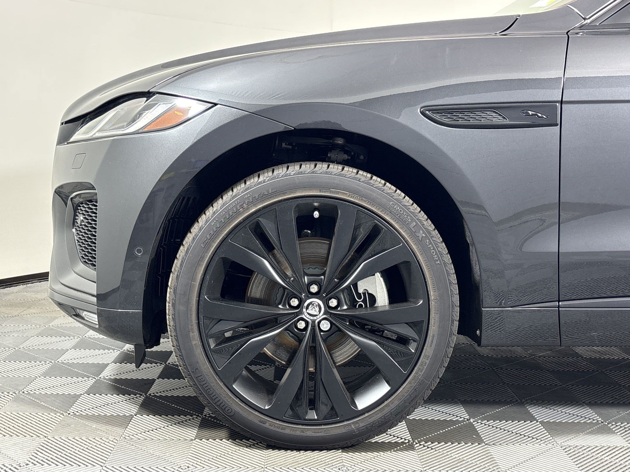 New 2026 Jaguar F-PACE R-Dynamic S AWD/4WD image 11