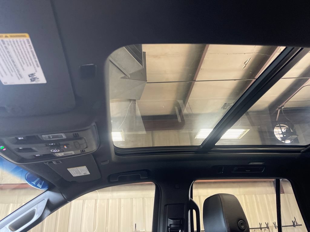 Used 2021 Chevrolet Tahoe RST w/ Luxury Package AWD/4WD image 13