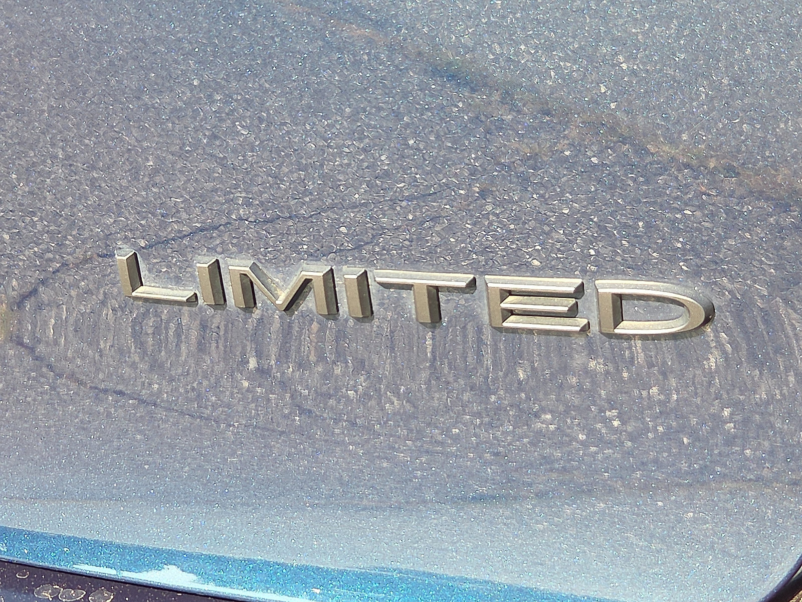 Used 2025 Chrysler Pacifica Limited FWD image 9