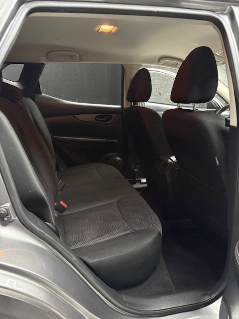 Used 2019 Nissan Rogue Sport S w/ Appearance Package image 28