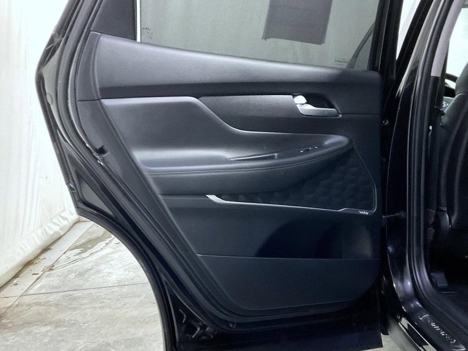 Used 2020 Hyundai Santa Fe Limited image 21