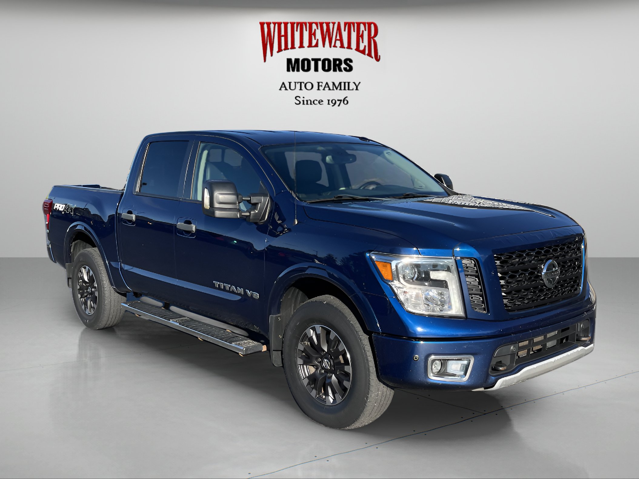 Used 2019 Nissan Titan PRO-4X w/ Pro-4x Convenience Package AWD/4WD image 7