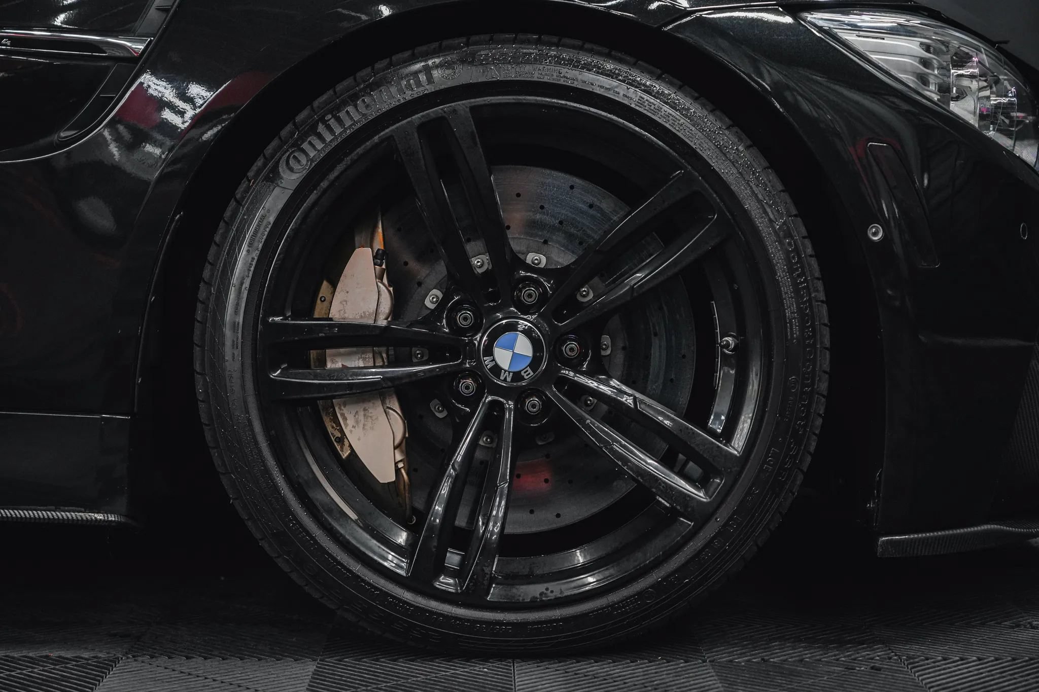 Used 2015 BMW M4 Coupe w/ Executive Package RWD image 16