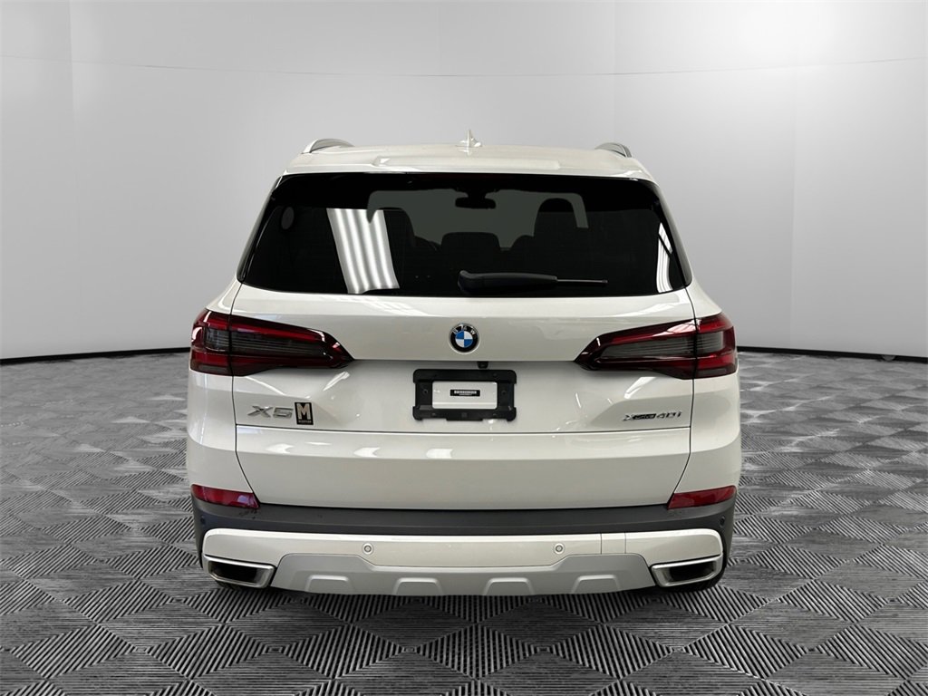 Used 2023 BMW X5 xDrive40i w/ Premium Package image 3