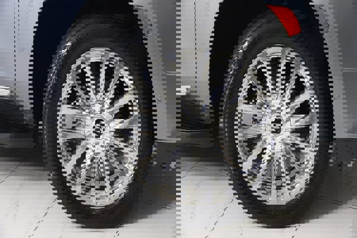 Used 2022 Cadillac Escalade ESV Premium Luxury image 19