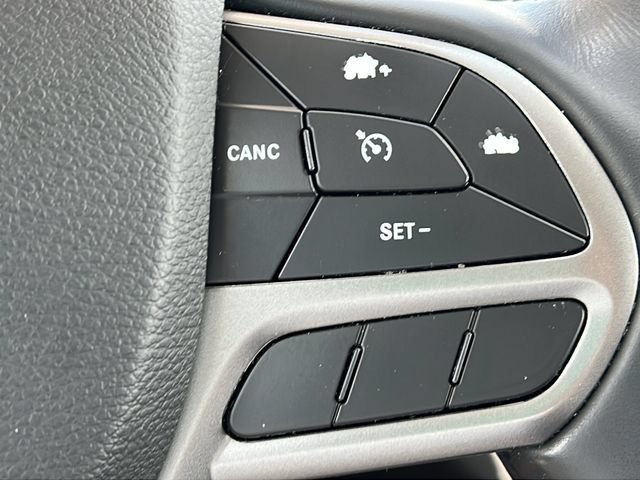 Used 2019 Jeep Cherokee Limited AWD/4WD image 20