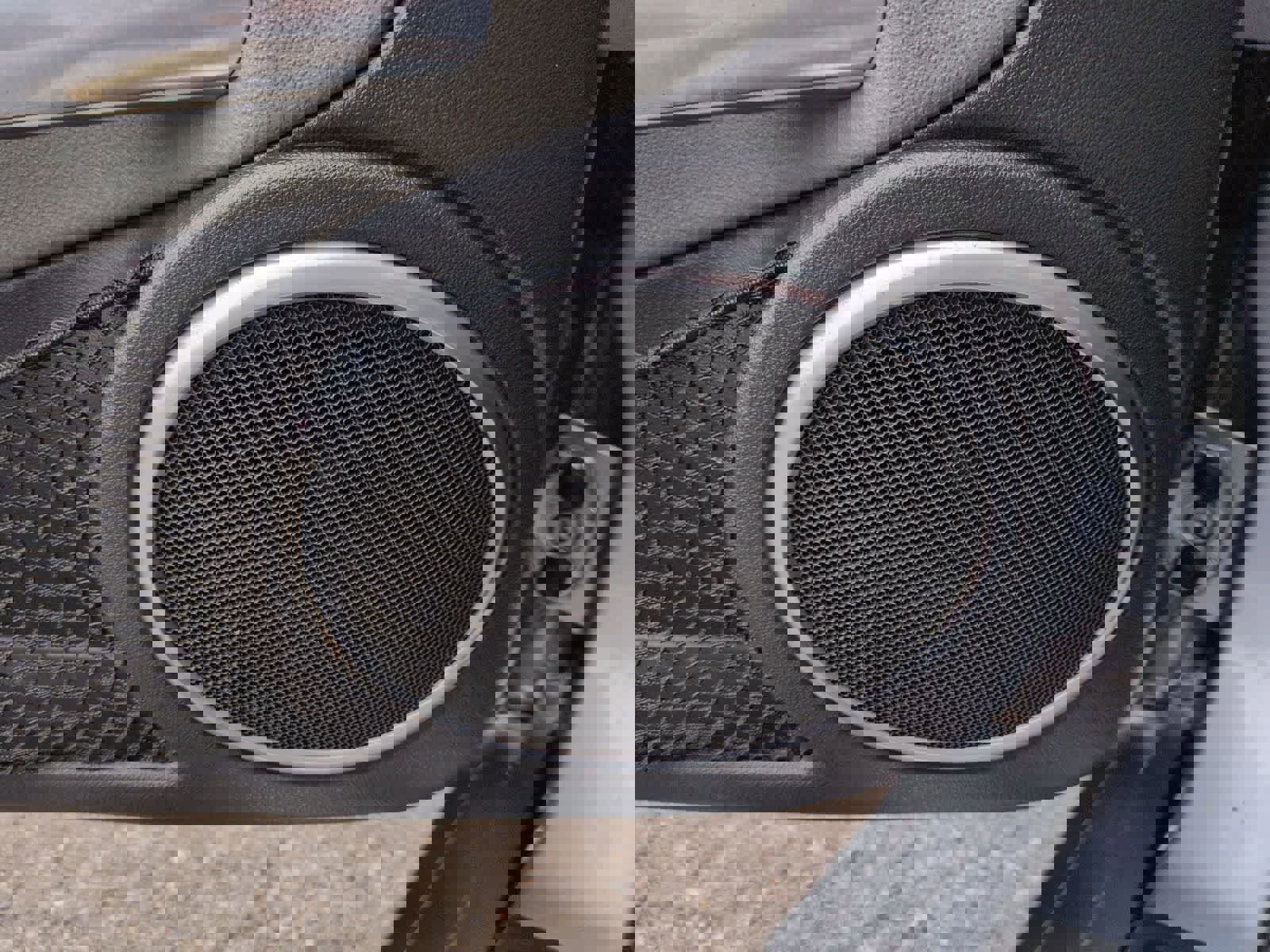 Used 2004 Chrysler Crossfire Coupe image 13