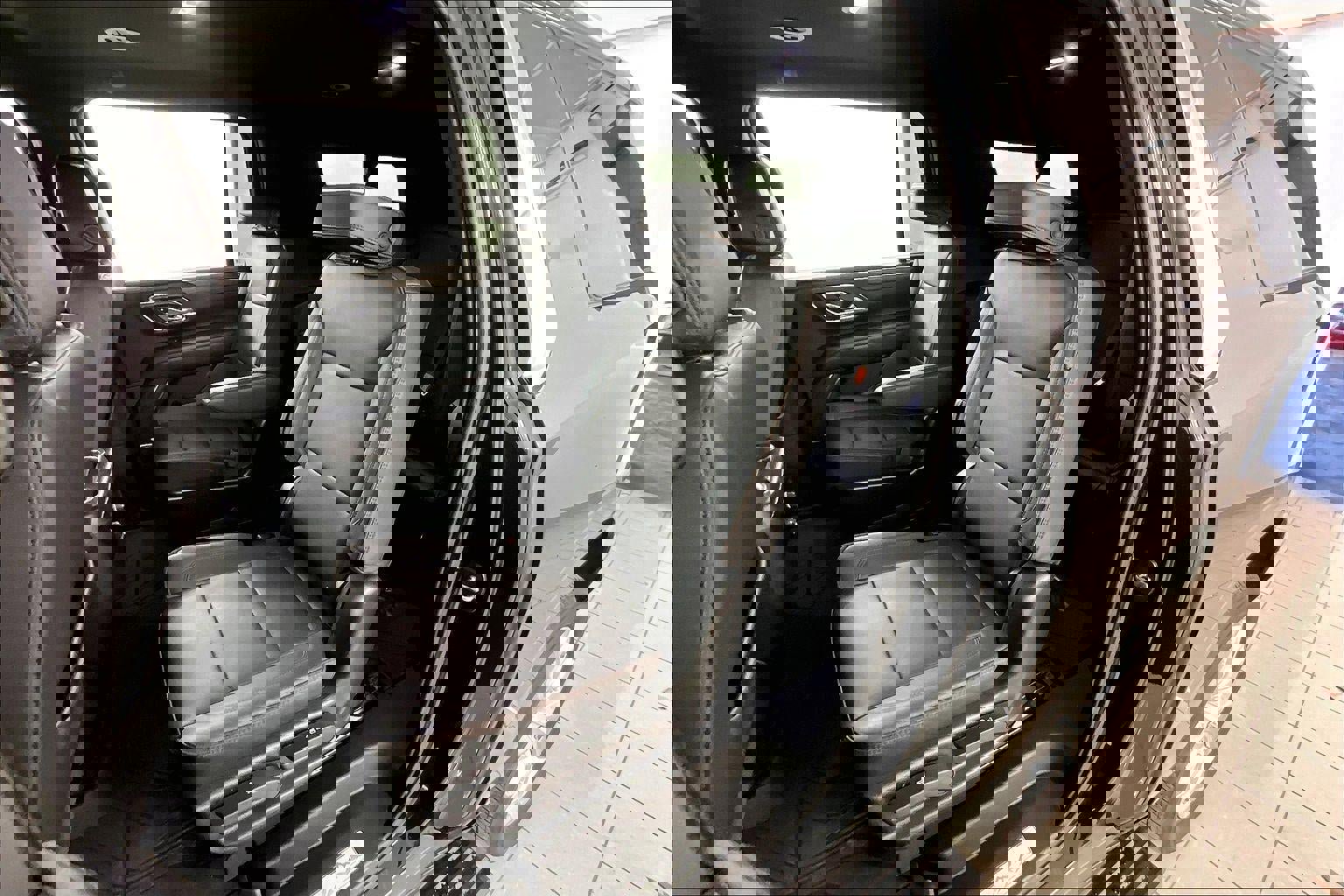 Used 2023 Chevrolet Suburban High Country image 22