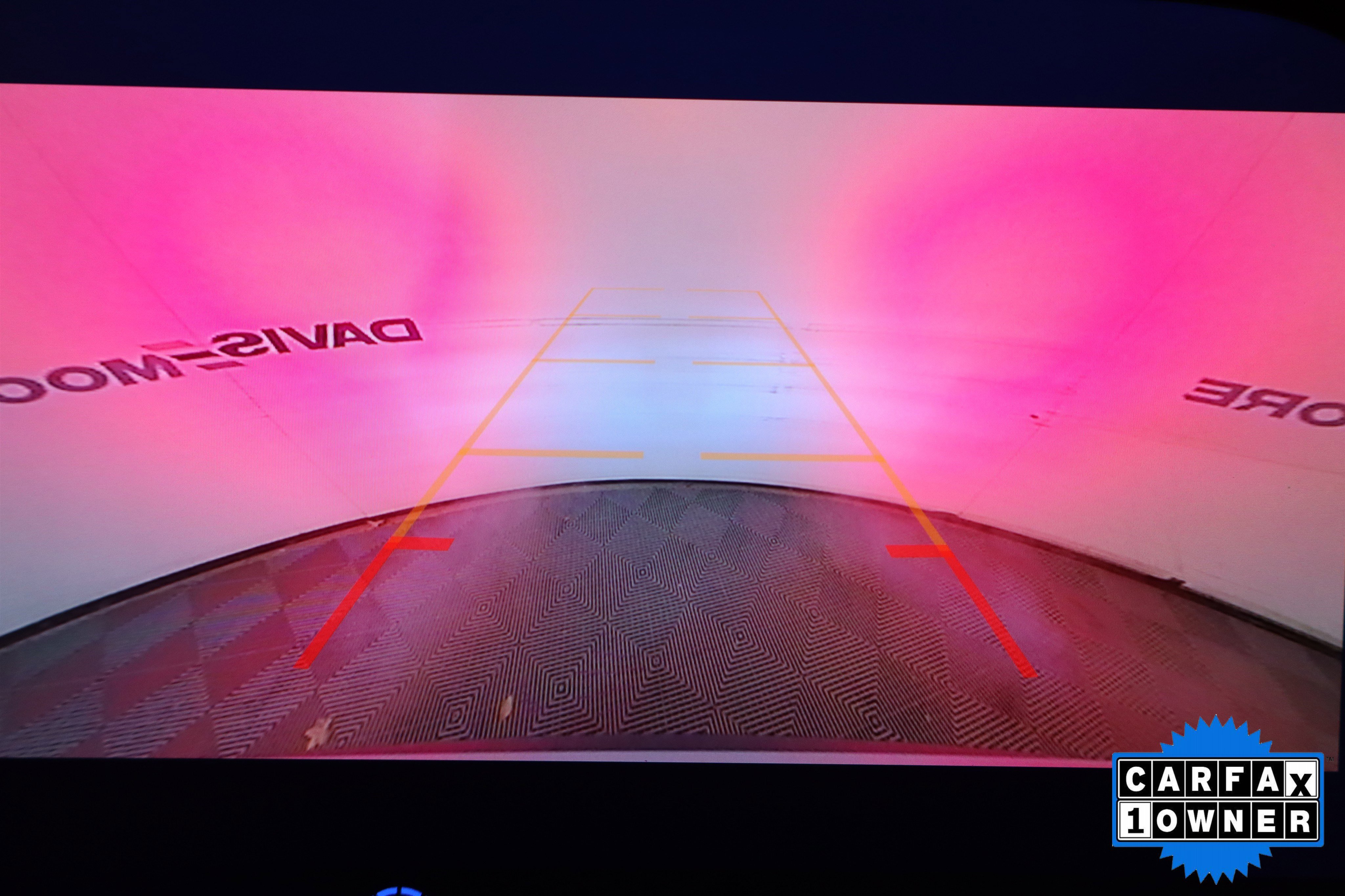 Used 2025 Chevrolet Traverse LT image 26