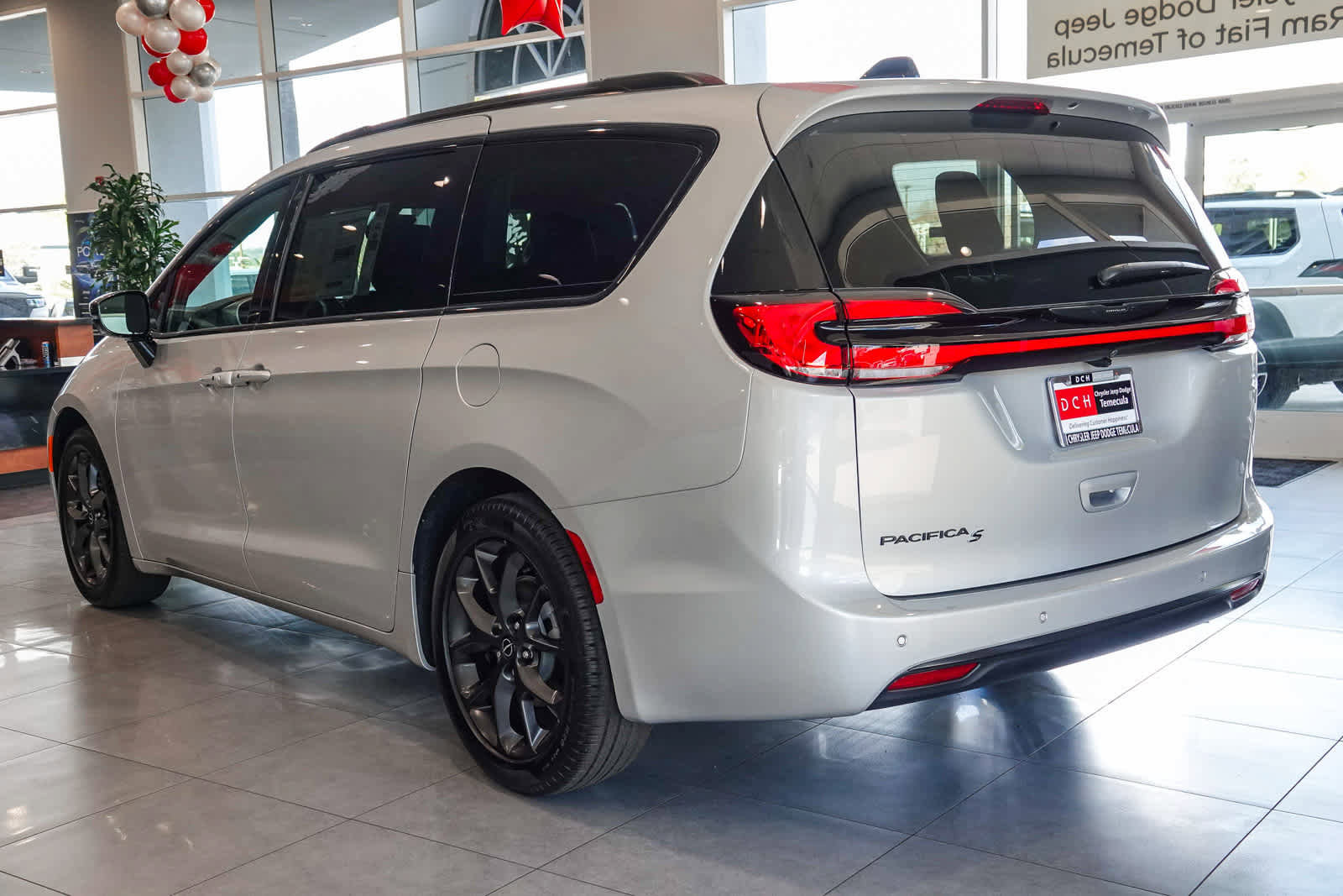 New 2026 Chrysler Pacifica Select image 6