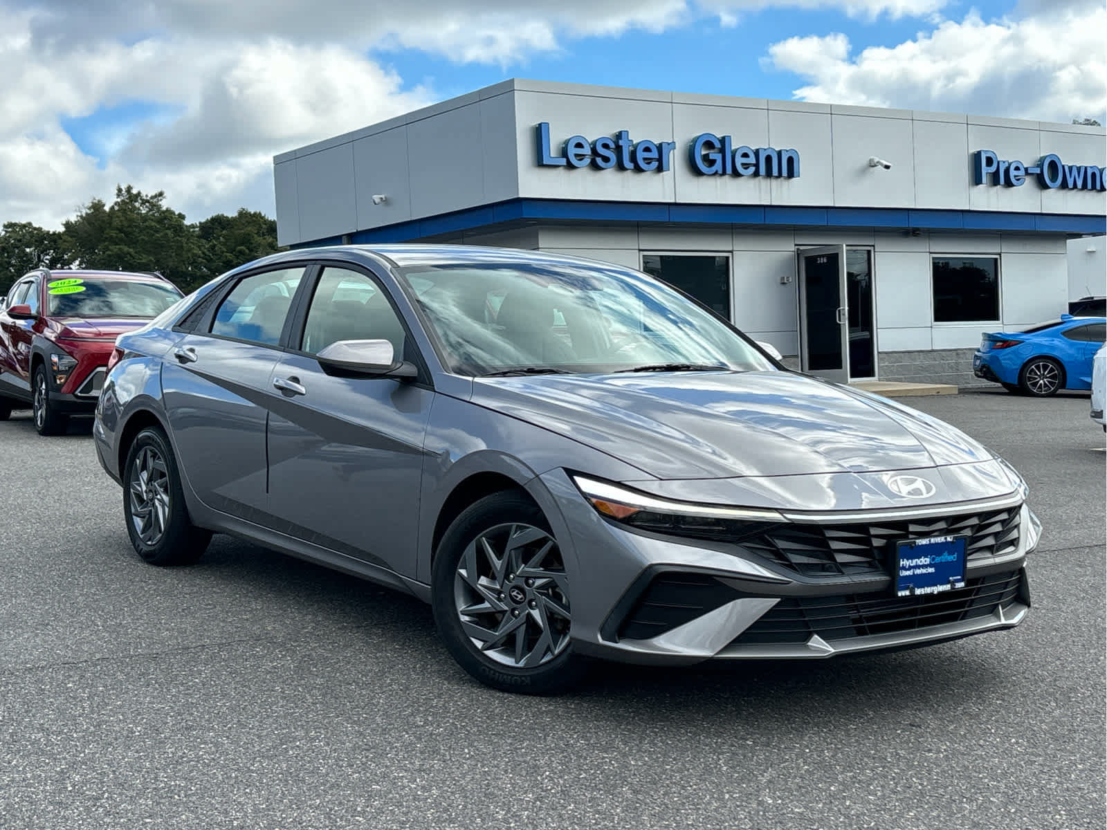 Certified 2024 Hyundai Elantra SEL FWD image 1