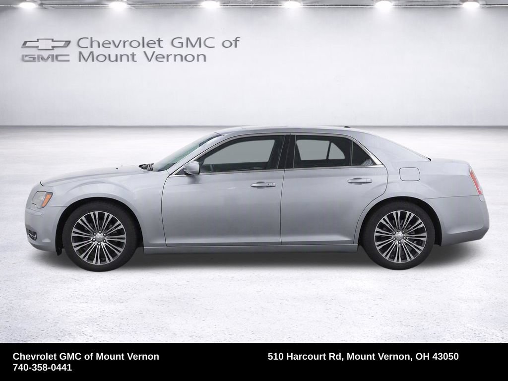 Used 2014 Chrysler 300 S AWD/4WD image 39